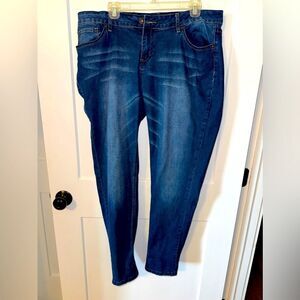 SUZANNE BETRO WOMENS DENIM JEANS